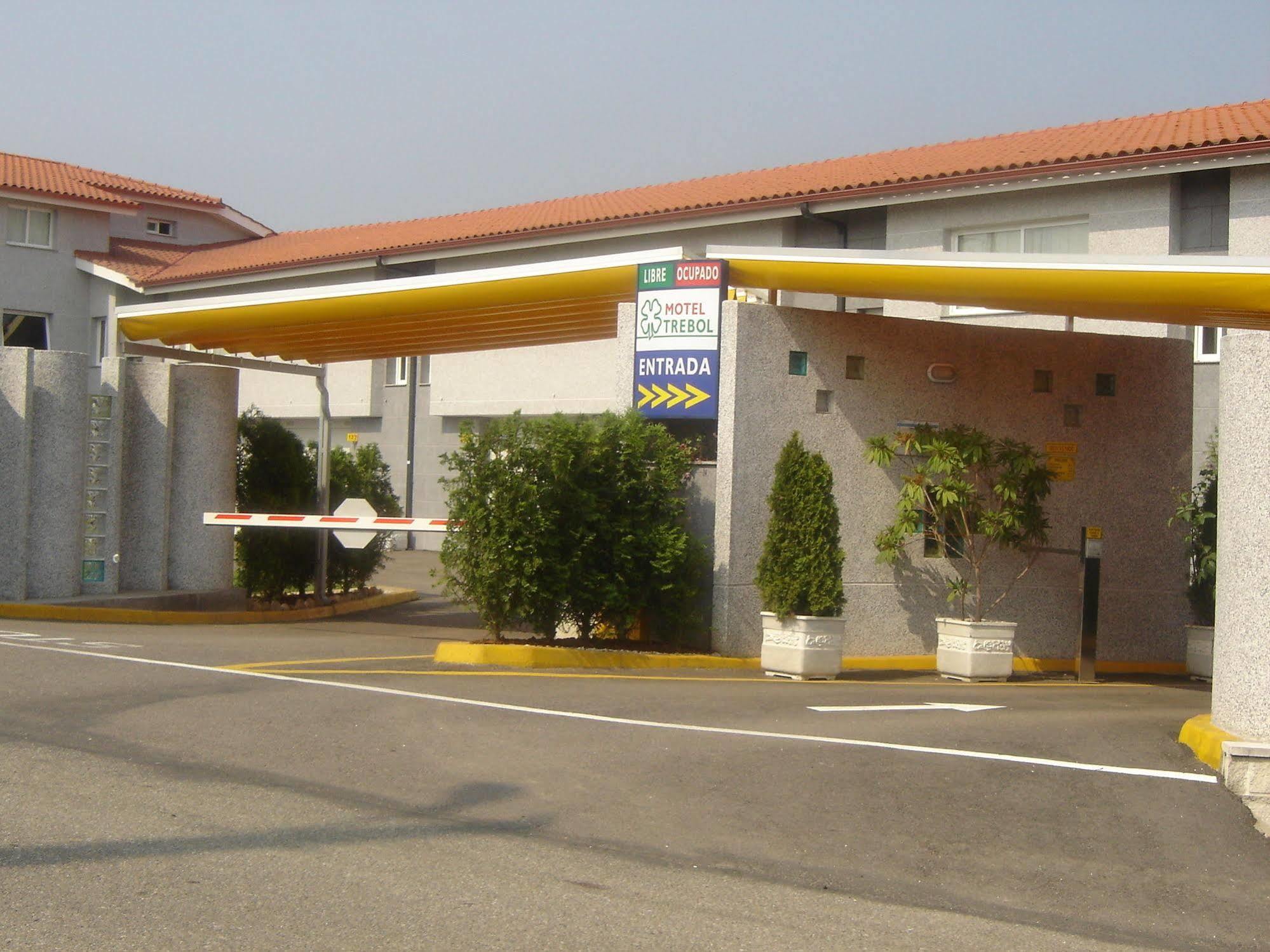 Motel Trebol ตุย ภายนอก รูปภาพ