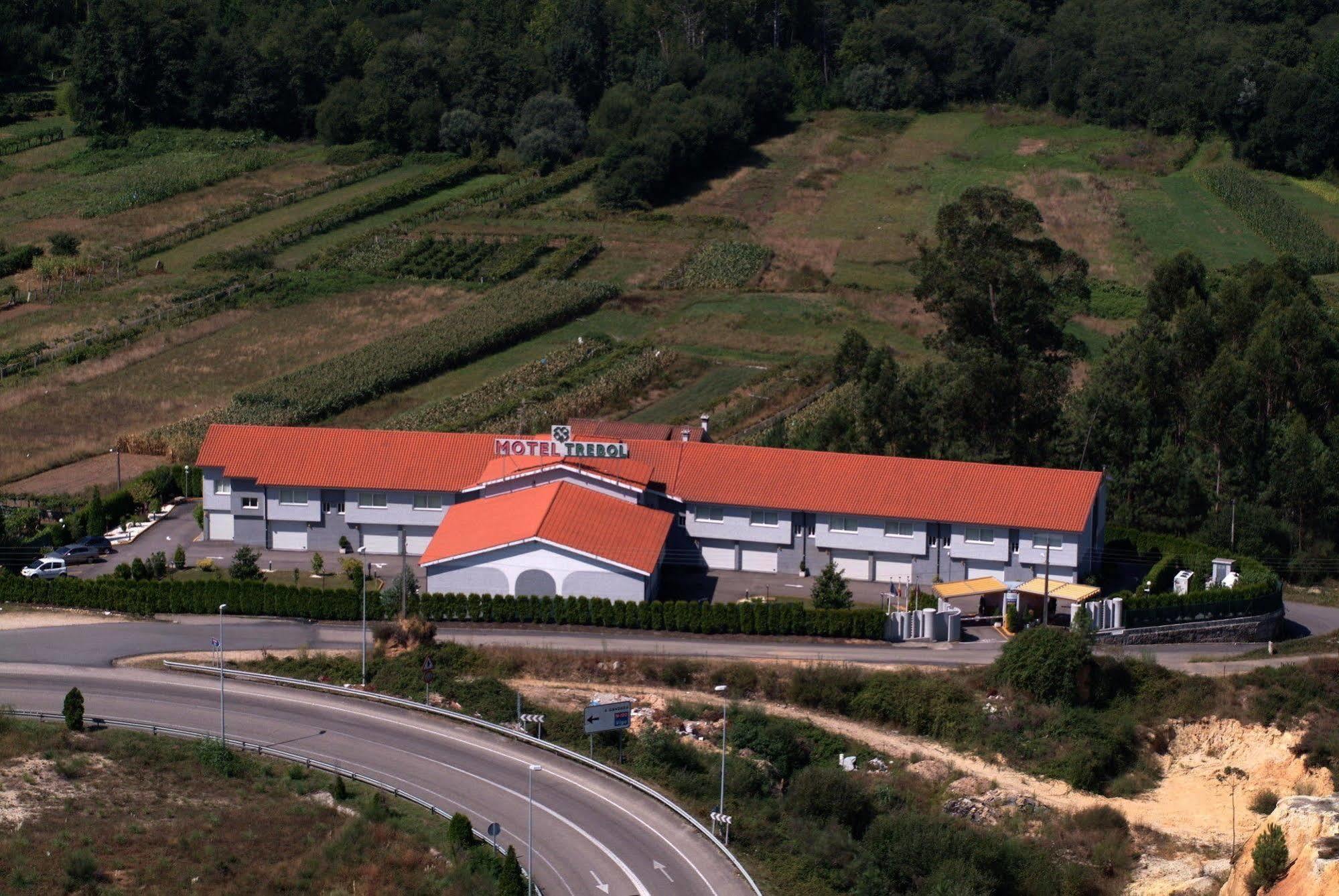 Motel Trebol ตุย ภายนอก รูปภาพ