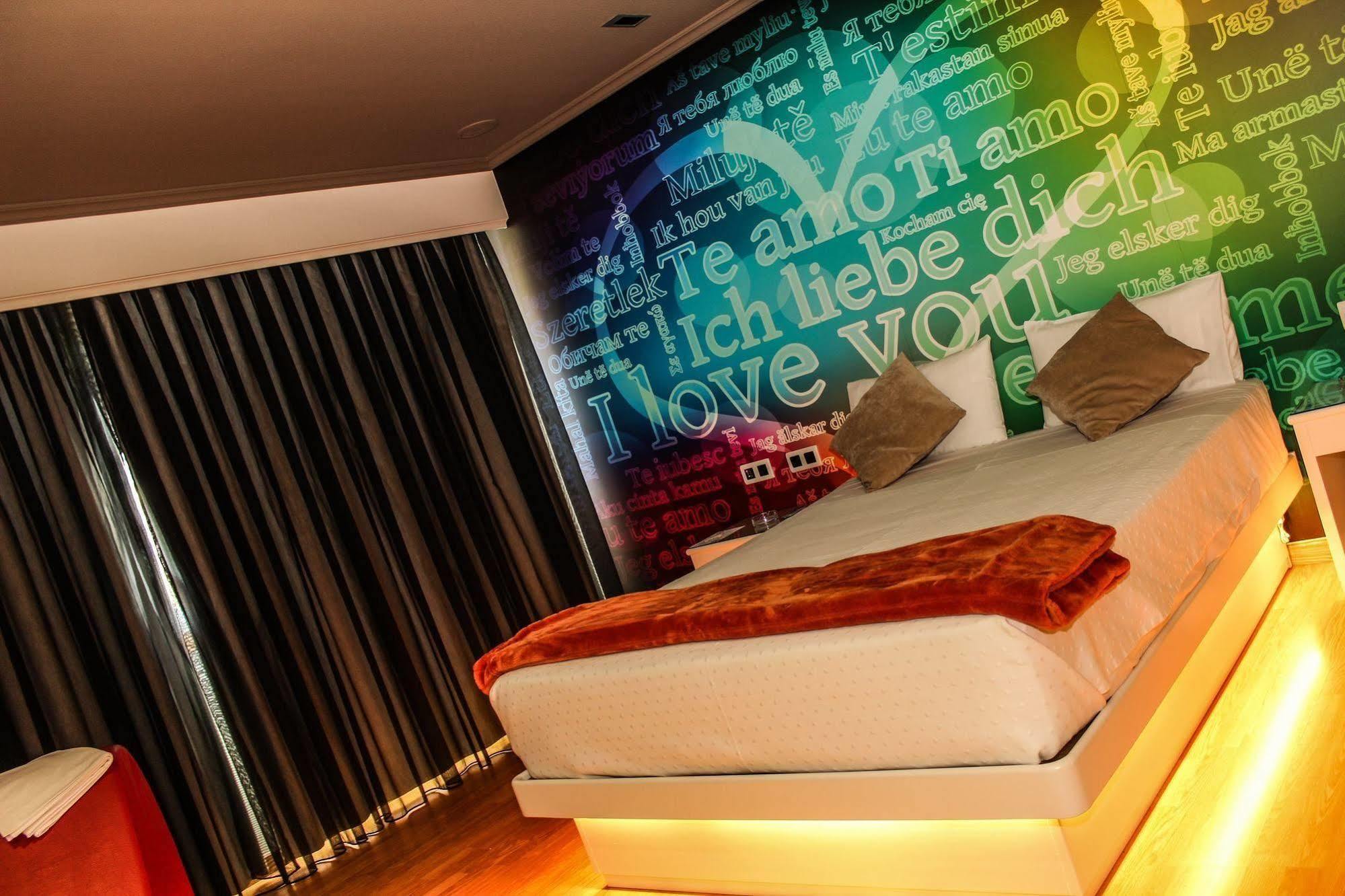 Motel Trebol ตุย ภายนอก รูปภาพ